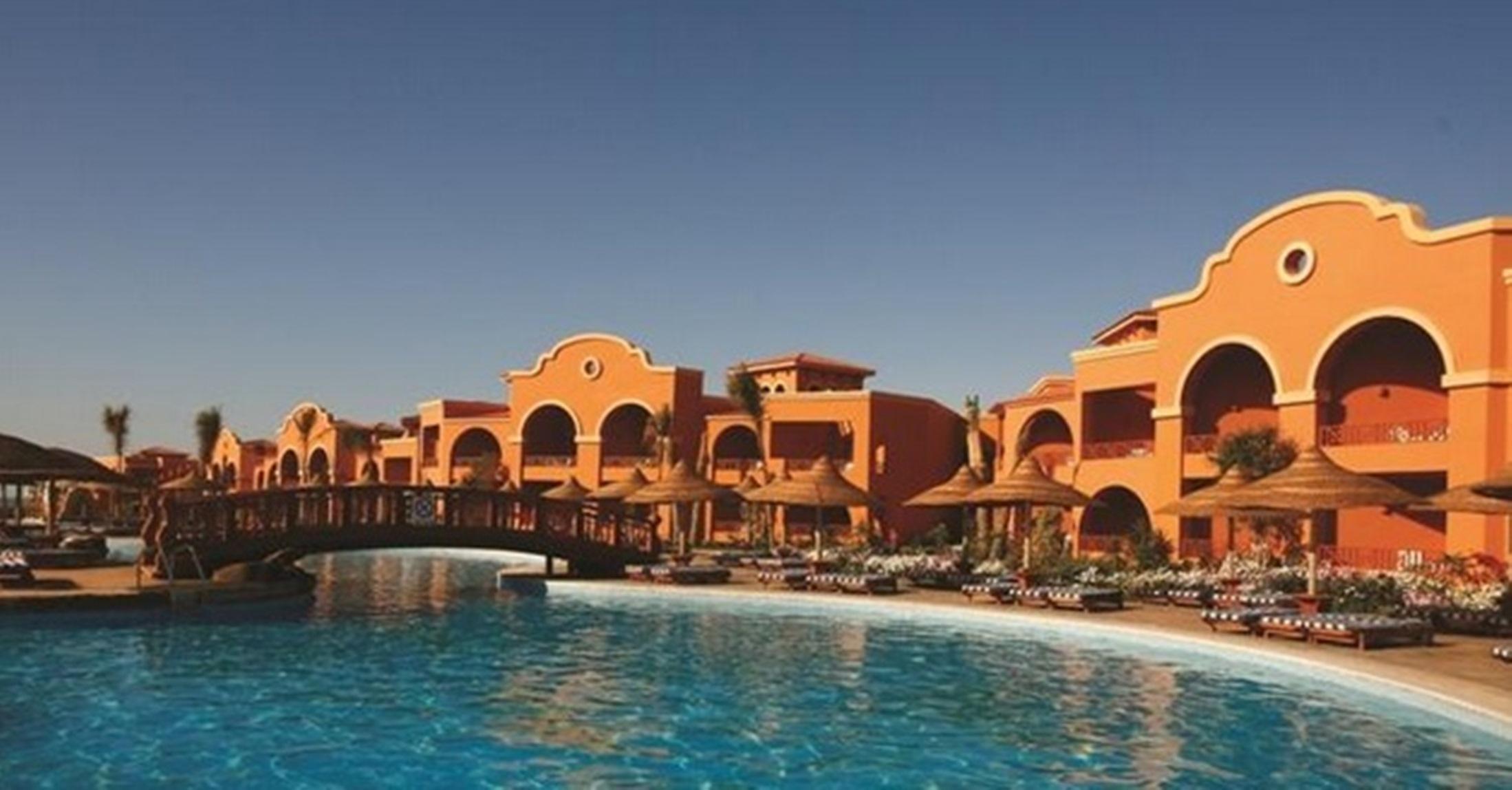 Charmillion Gardens Aquapark Hotel Sharm el-Sheikh Ngoại thất bức ảnh The resort's pool