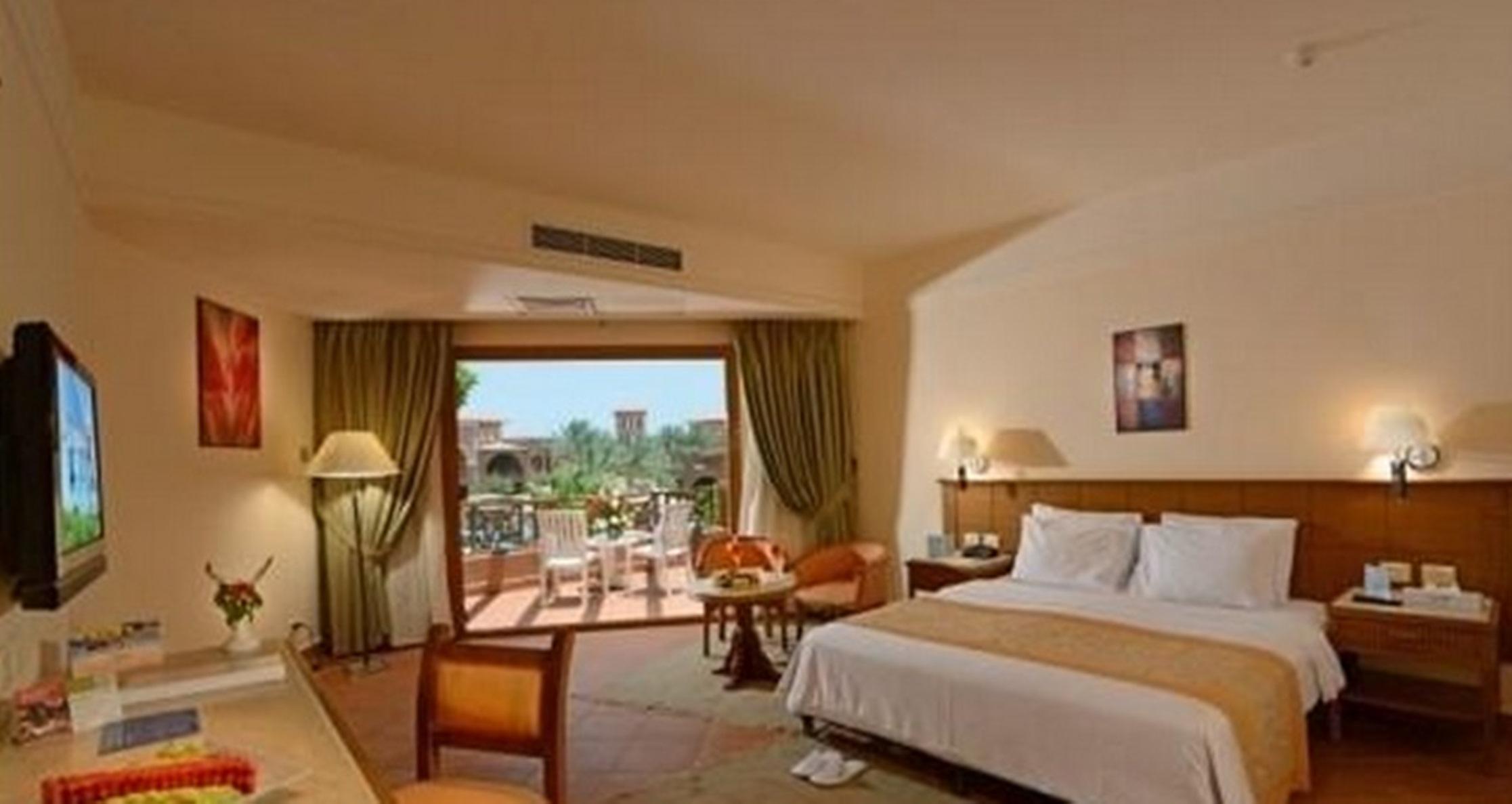 Charmillion Gardens Aquapark Hotel Sharm el-Sheikh Ngoại thất bức ảnh A room at the hotel