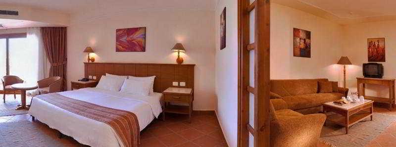 Charmillion Gardens Aquapark Hotel Sharm el-Sheikh Ngoại thất bức ảnh A room at the hotel